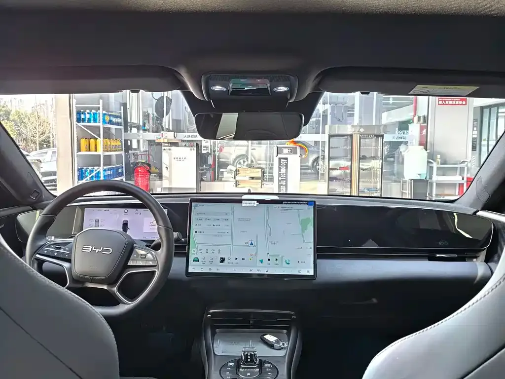 BYD Seal — фото 8