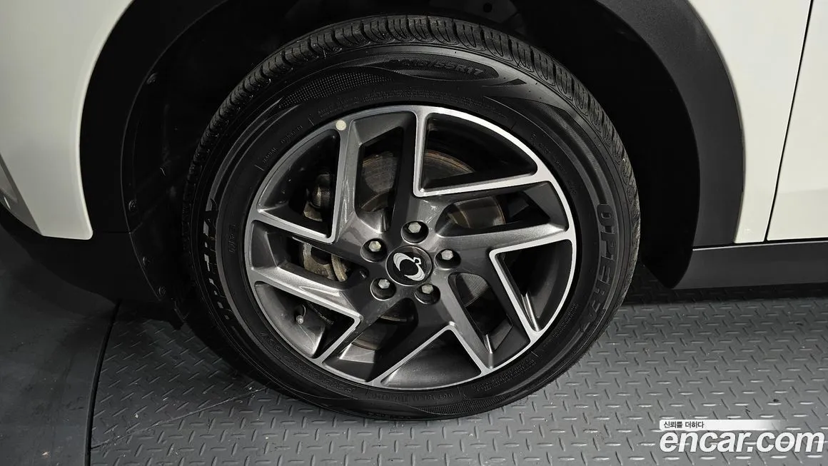 KG Mobility (Ssangyong) TIBOLI 2024 из KR, фото 5