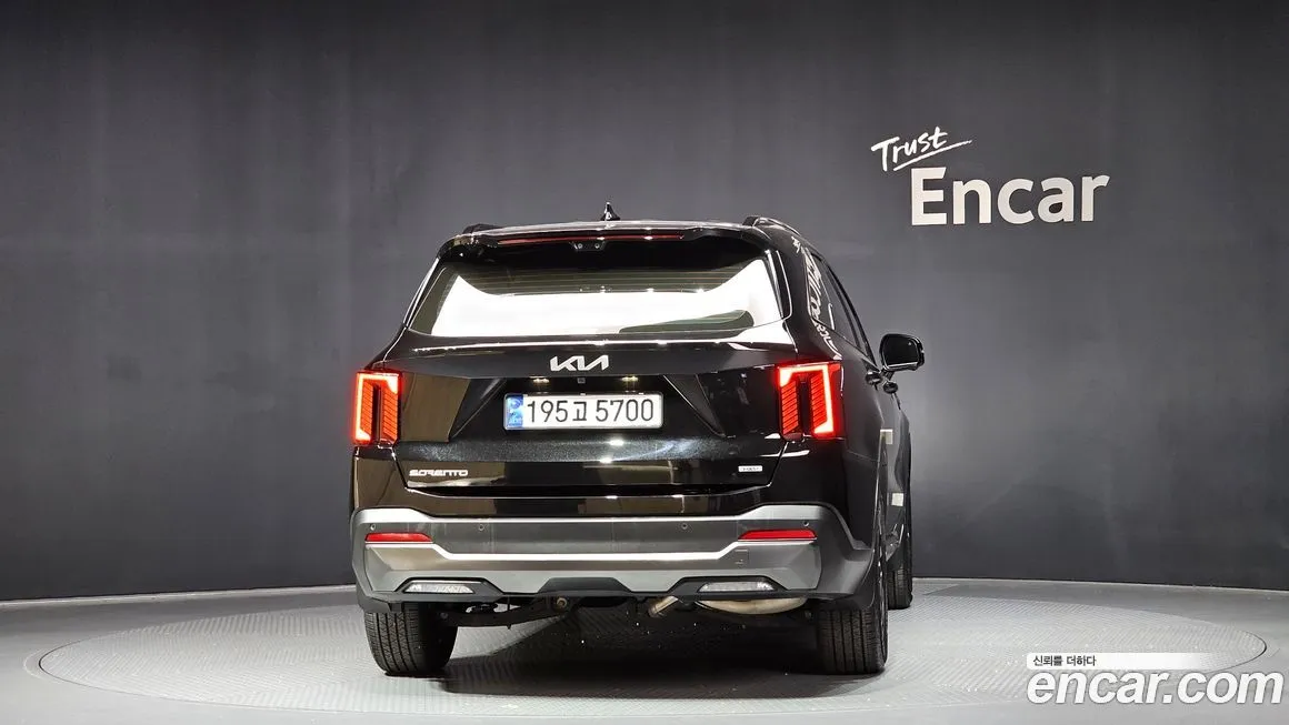 Kia Sorento — фото 4