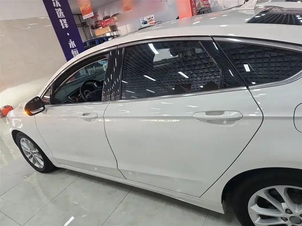 Ford Mondeo 2021 из CN, фото 5