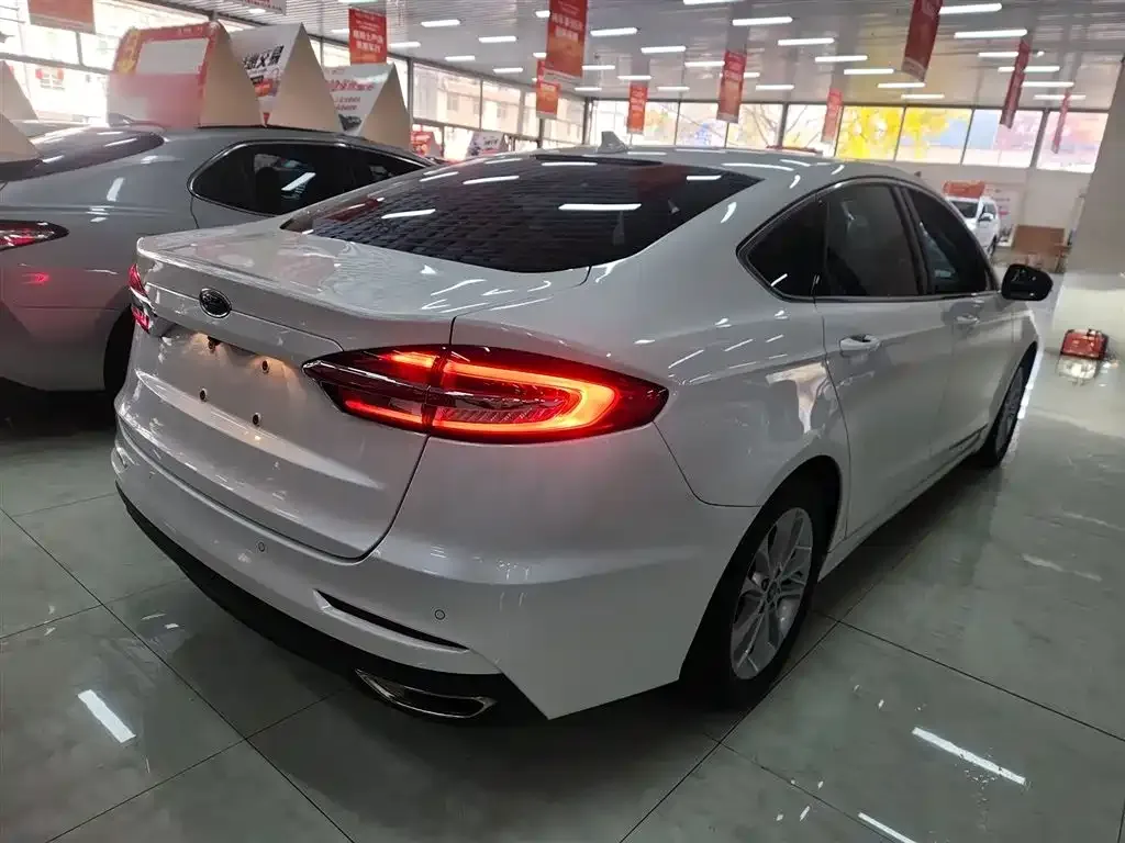 Ford Mondeo 2021 из CN, фото 7