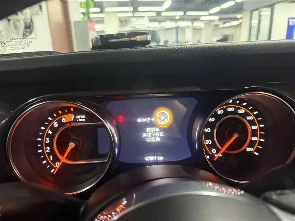Jeep Wrangler 2023 из CN, фото 6