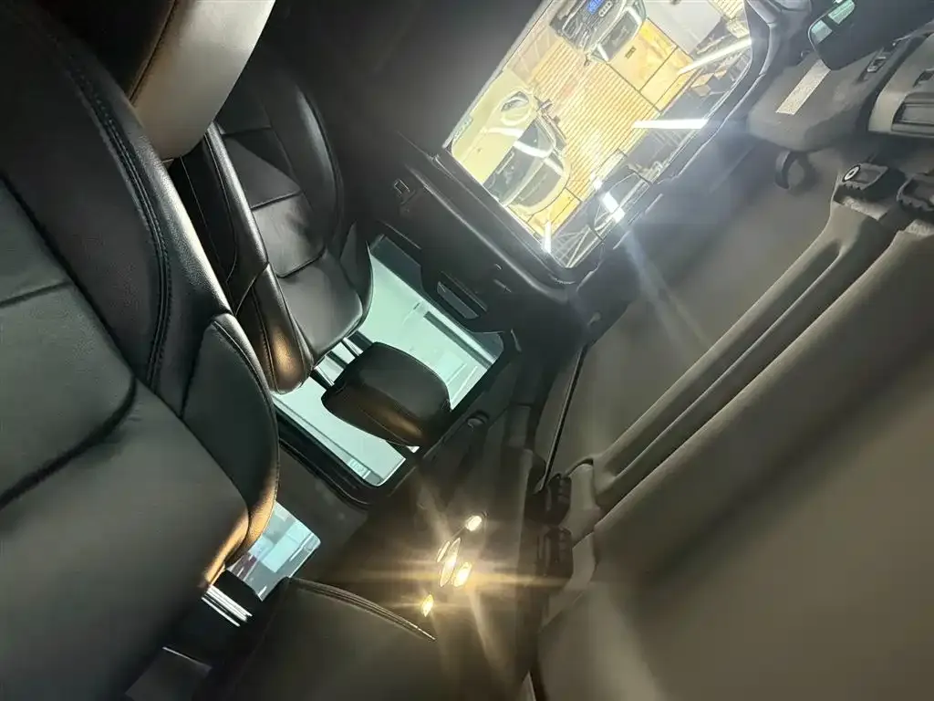 Jeep Wrangler 2023 из CN, фото 8