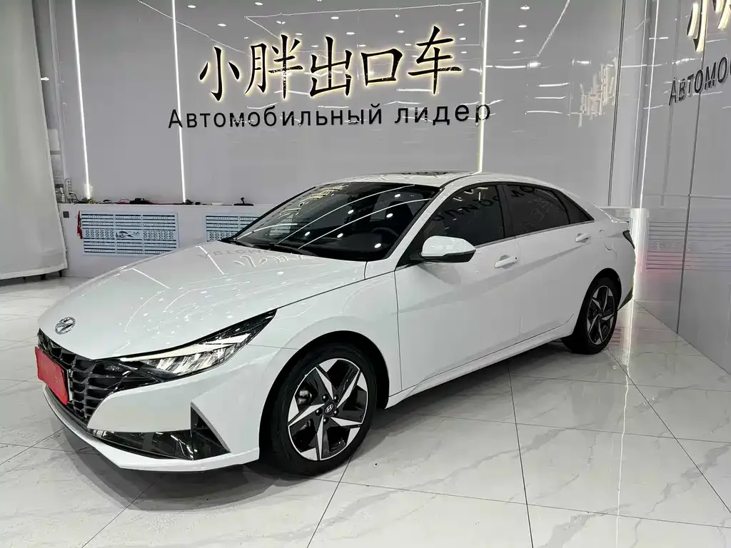 Hyundai Elantra 2023 из CN, фото 1