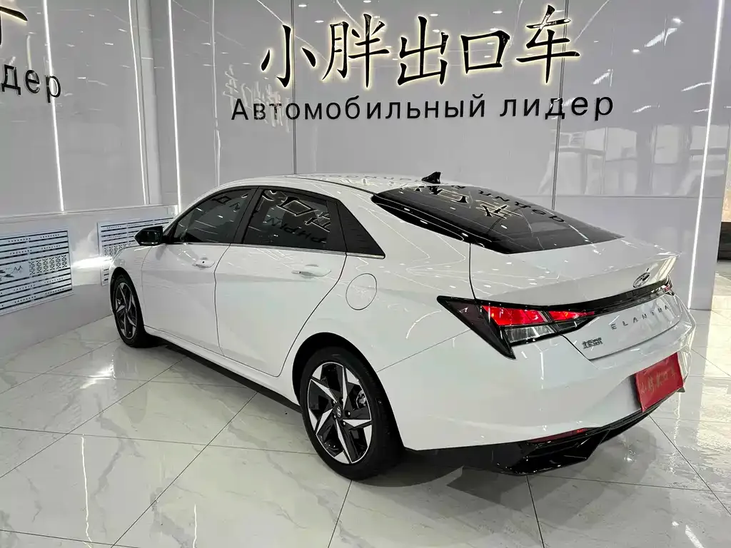 Hyundai Elantra 2023 из CN, фото 2