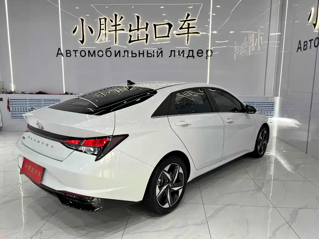 Hyundai Elantra 2023 из CN, фото 3