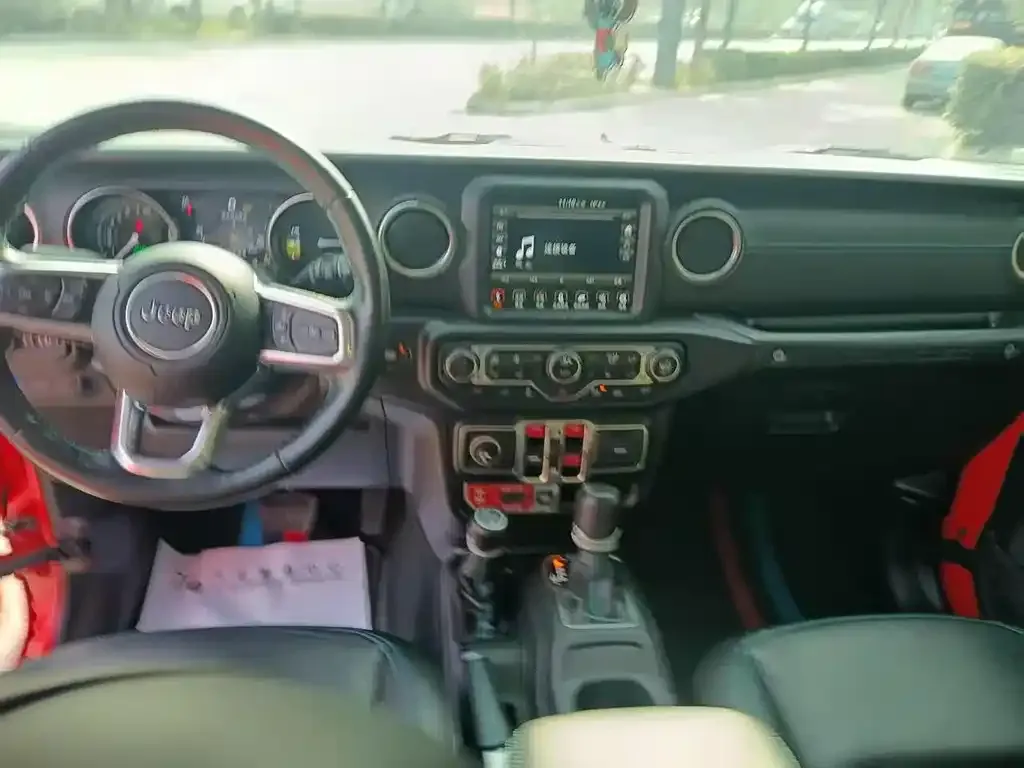 Jeep Wrangler PHEV 2022 из CN, фото 10