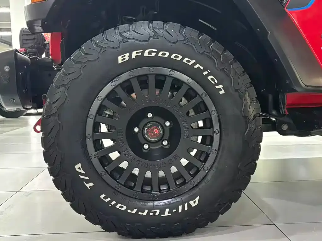 Jeep Wrangler PHEV 2022 из CN, фото 4