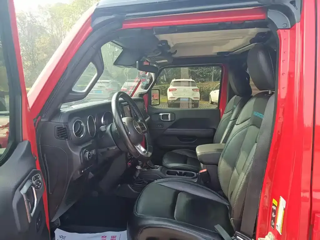 Jeep Wrangler PHEV 2022 из CN, фото 9