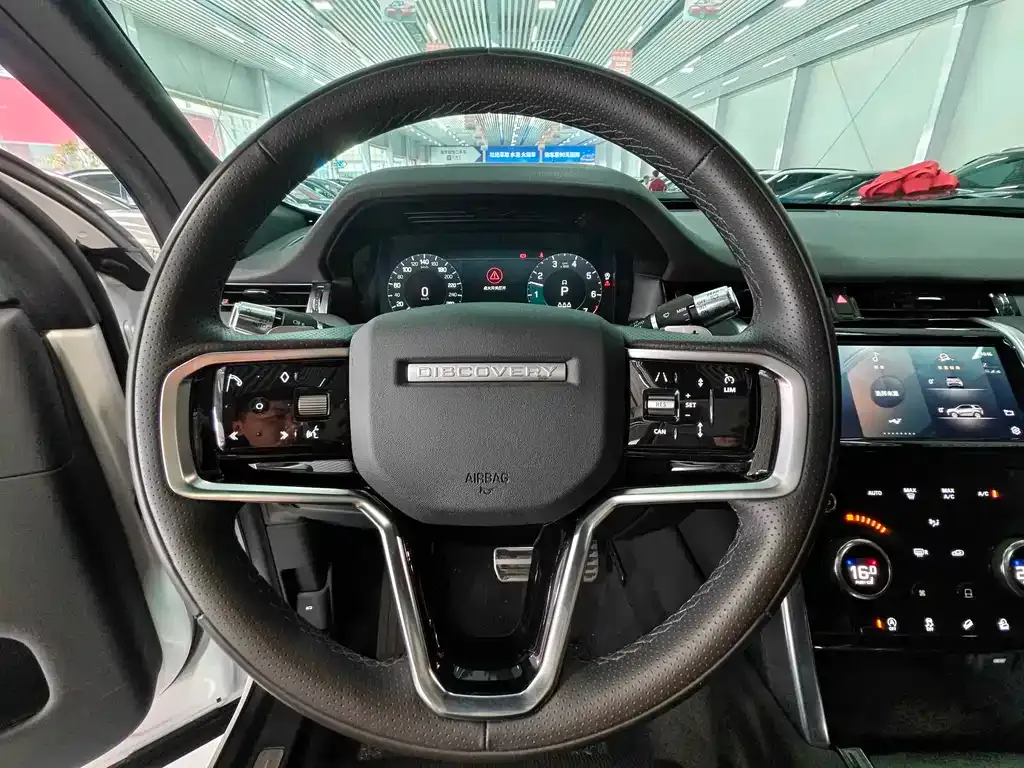 Land Rover Discovery Sport — фото 9