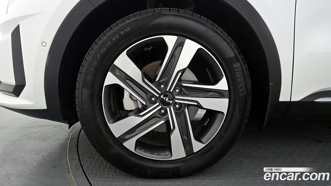 Kia Sorento — фото 5