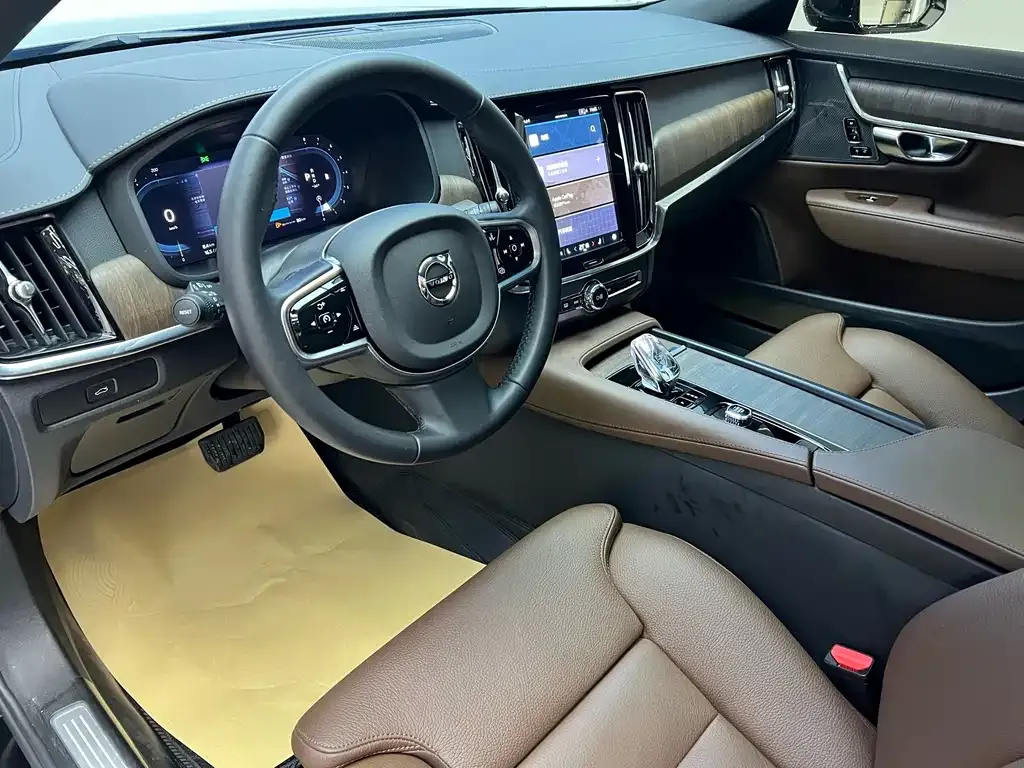 Volvo S90 2025 из CN, фото 4