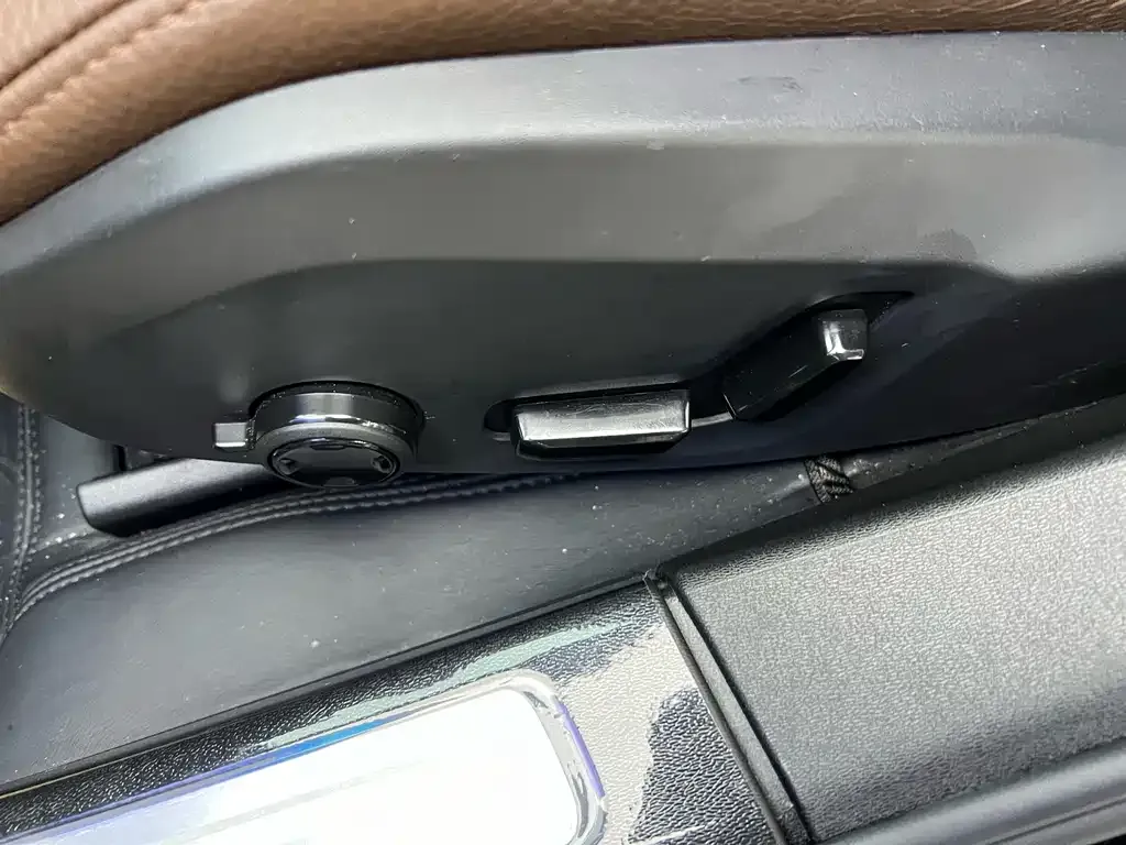 Volvo S90 2025 из CN, фото 8