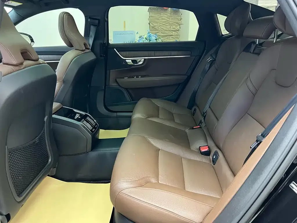 Volvo S90 2025 из CN, фото 9