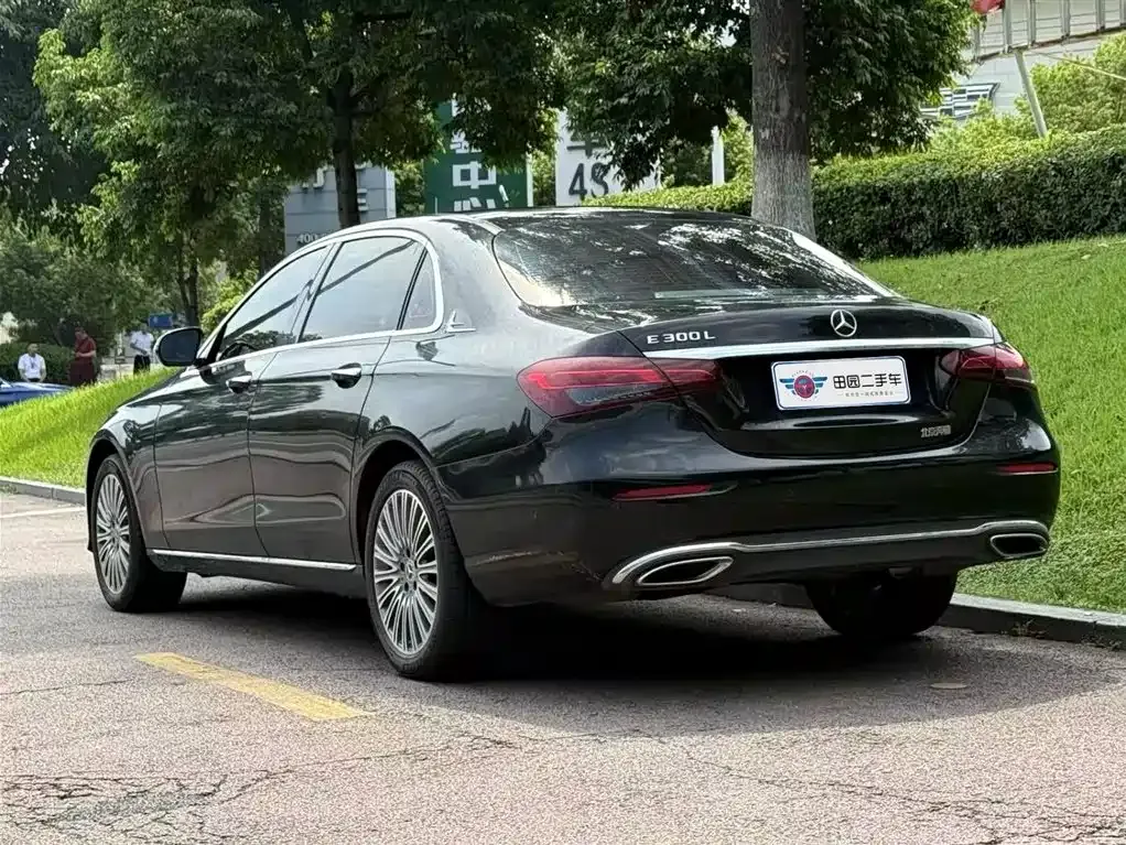 Mercedes-Benz E-Class 2023 из CN, фото 4