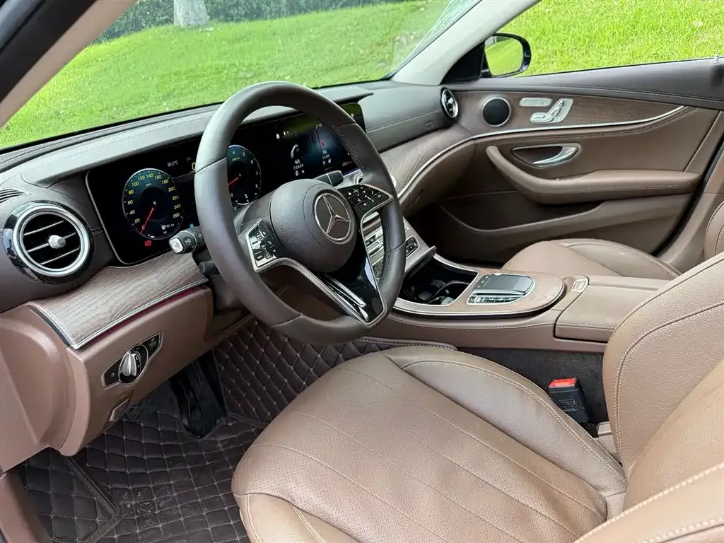 Mercedes-Benz E-Class 2023 из CN, фото 7