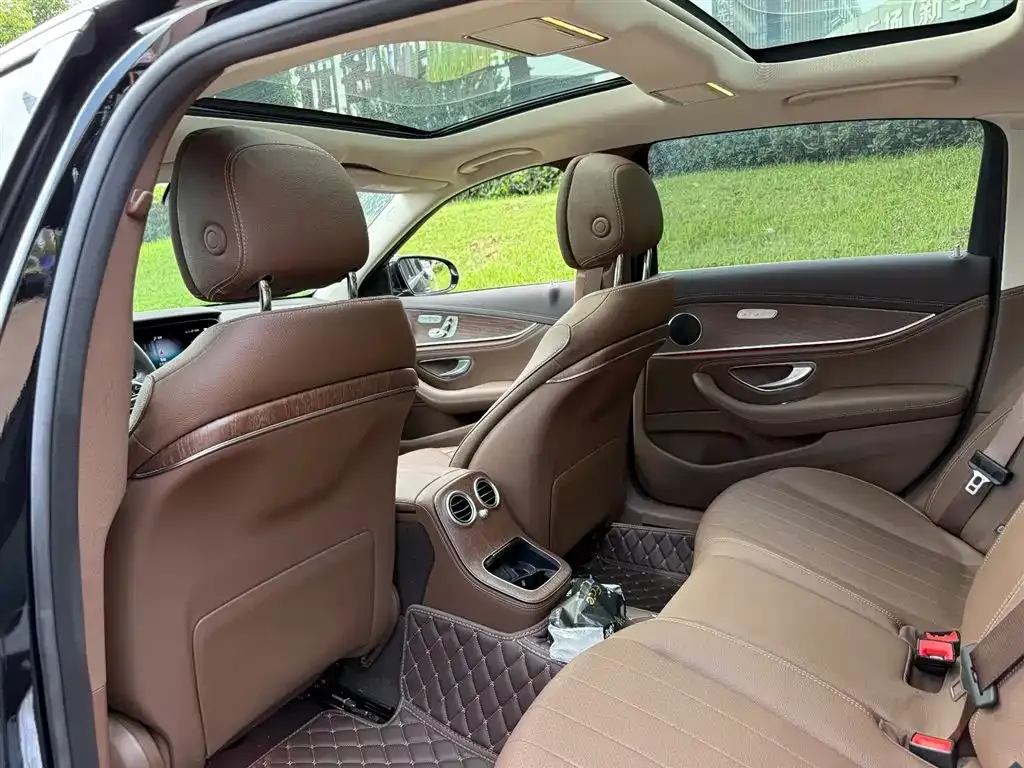 Mercedes-Benz E-Class 2023 из CN, фото 9
