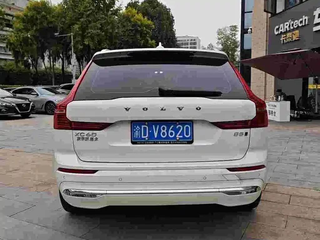 Volvo XC60 2023 из CN, фото 5