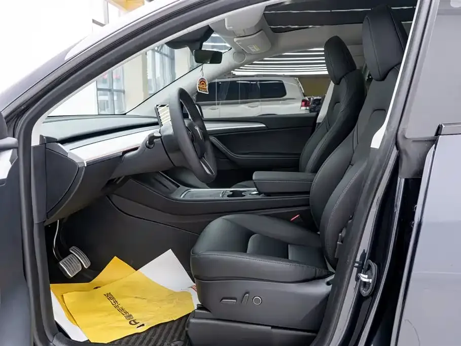Tesla Model Y 2024 из CN, фото 10