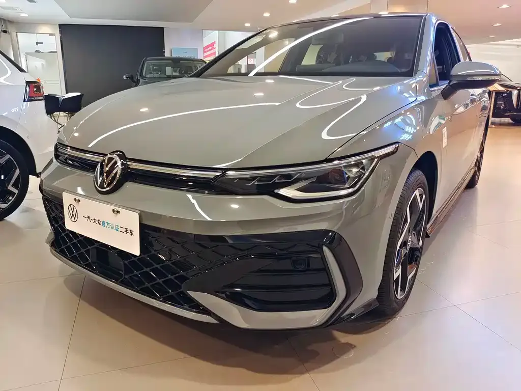 Volkswagen Golf 2025 из CN, фото 1