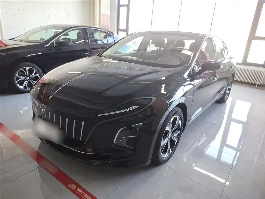 Hongqi E-QM5 2024 из CN, фото 2