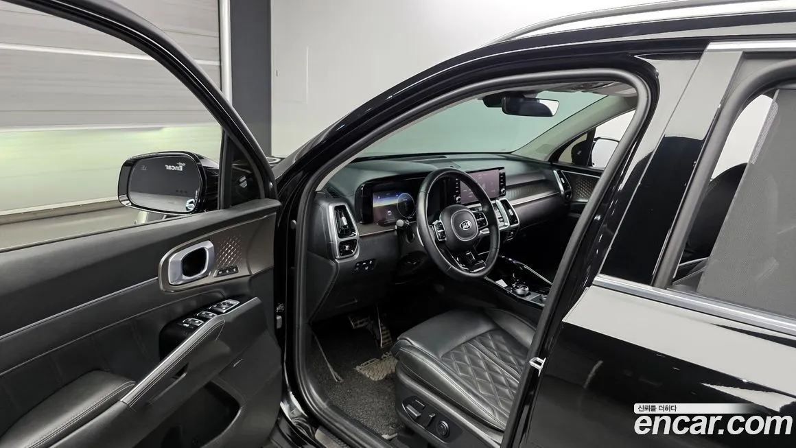 Kia Sorento — фото 10