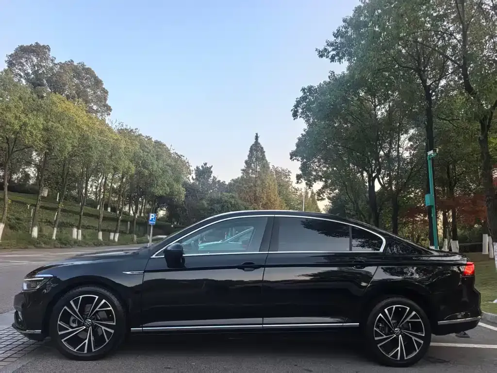Volkswagen Magotan 2022 из CN, фото 7