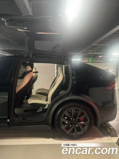 Tesla Model X 2024 из KR, фото 7