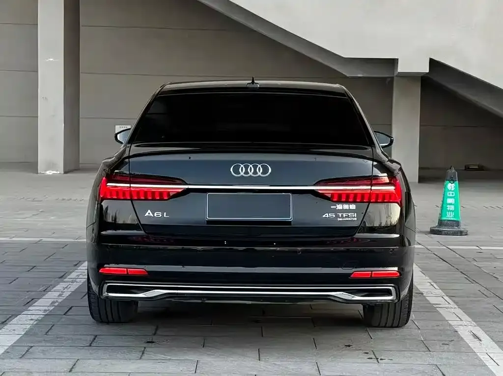 Audi A6L 2023 из CN, фото 5