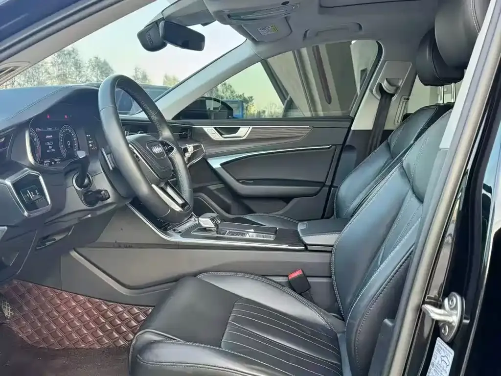 Audi A6L 2023 из CN, фото 7