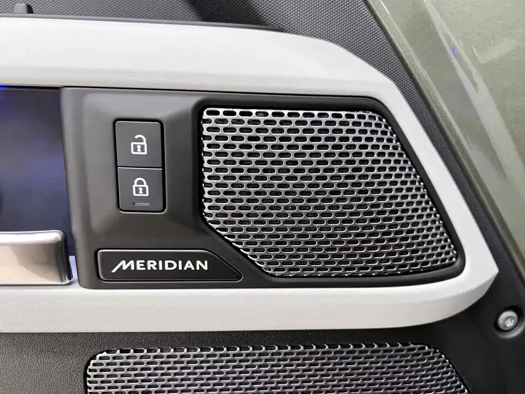 Land Rover Defender 2023 из CN, фото 10