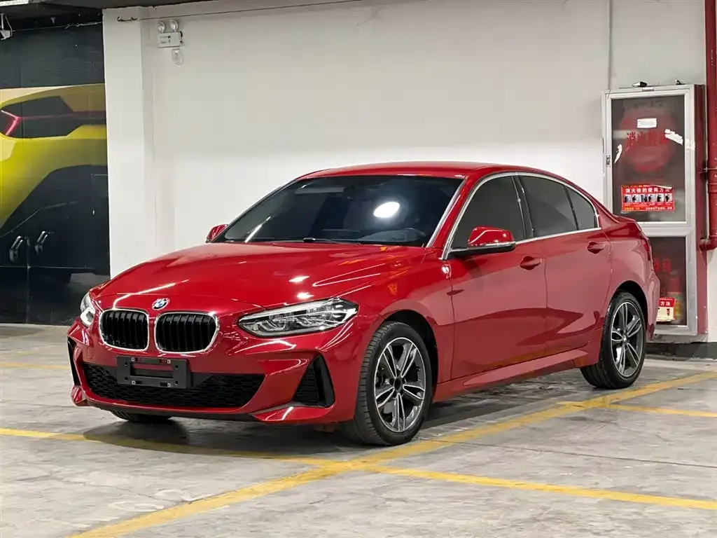 BMW 1 Series 2021 из CN, фото 1