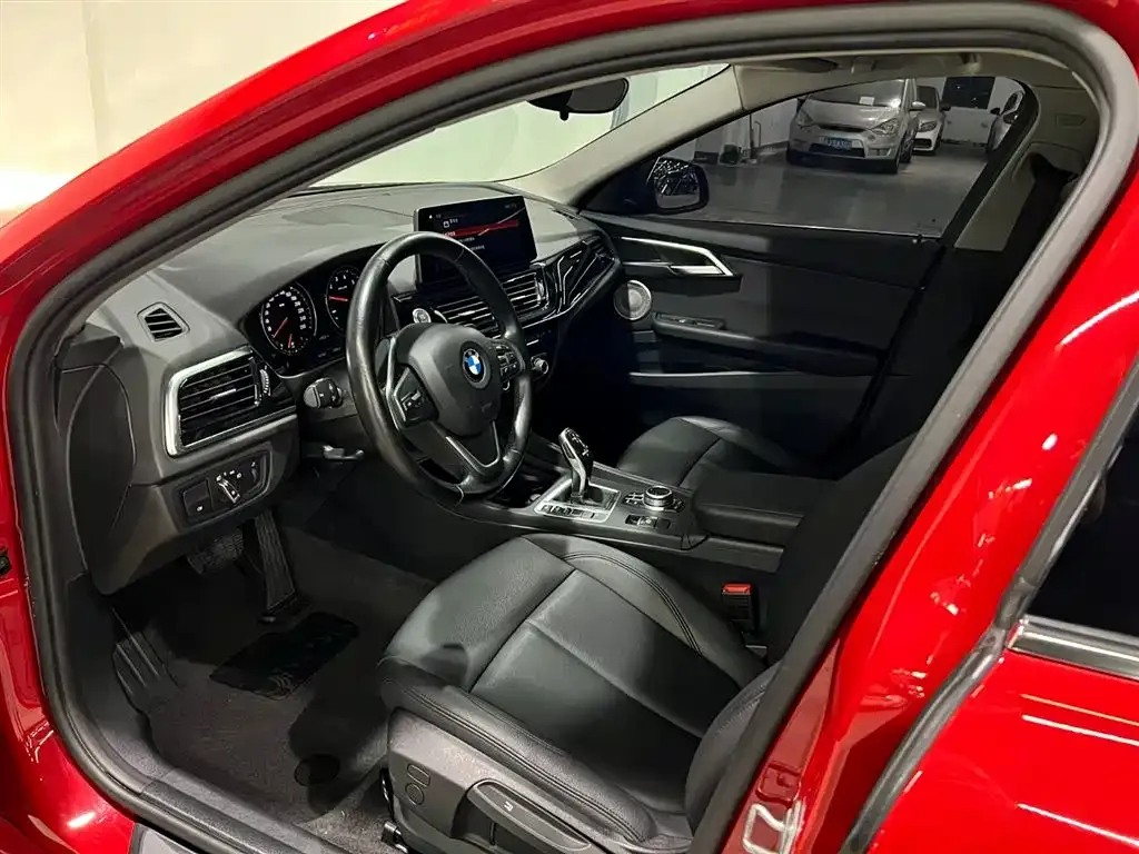 BMW 1 Series 2021 из CN, фото 8