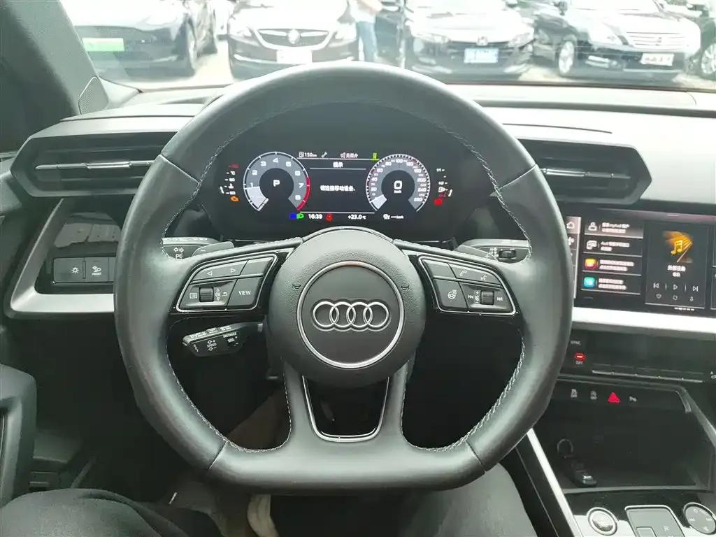 Audi A3 2023 из CN, фото 3