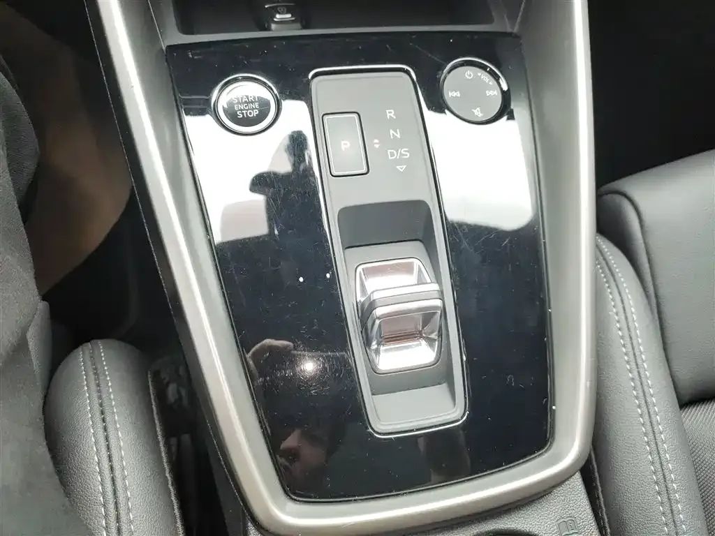 Audi A3 2023 из CN, фото 6