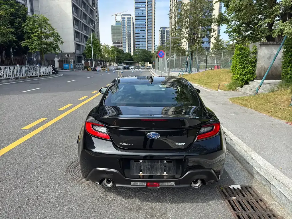 Subaru BRZ 2023 из CN, фото 5