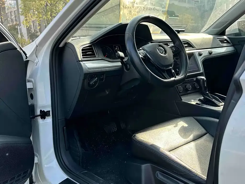 Volkswagen Lamando 2021 из CN, фото 6