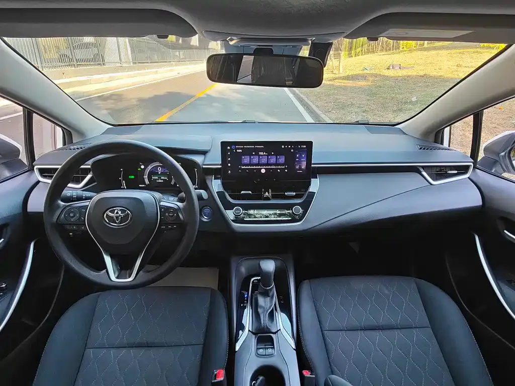Toyota Corolla 2024 из CN, фото 10