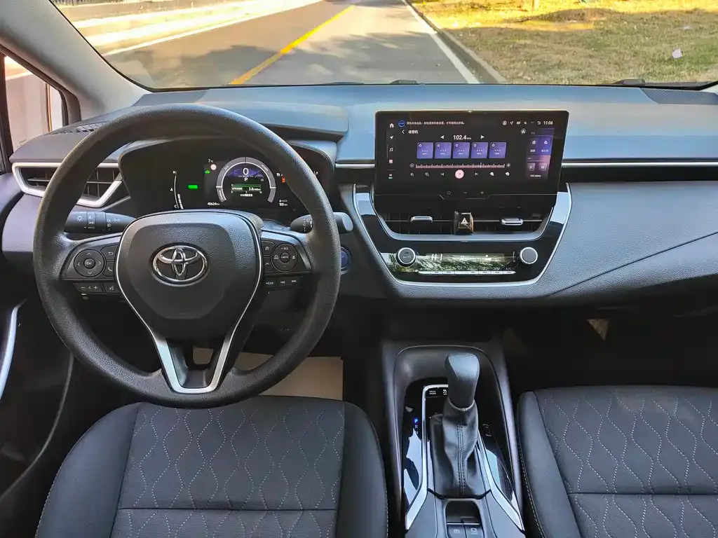 Toyota Corolla 2024 из CN, фото 8