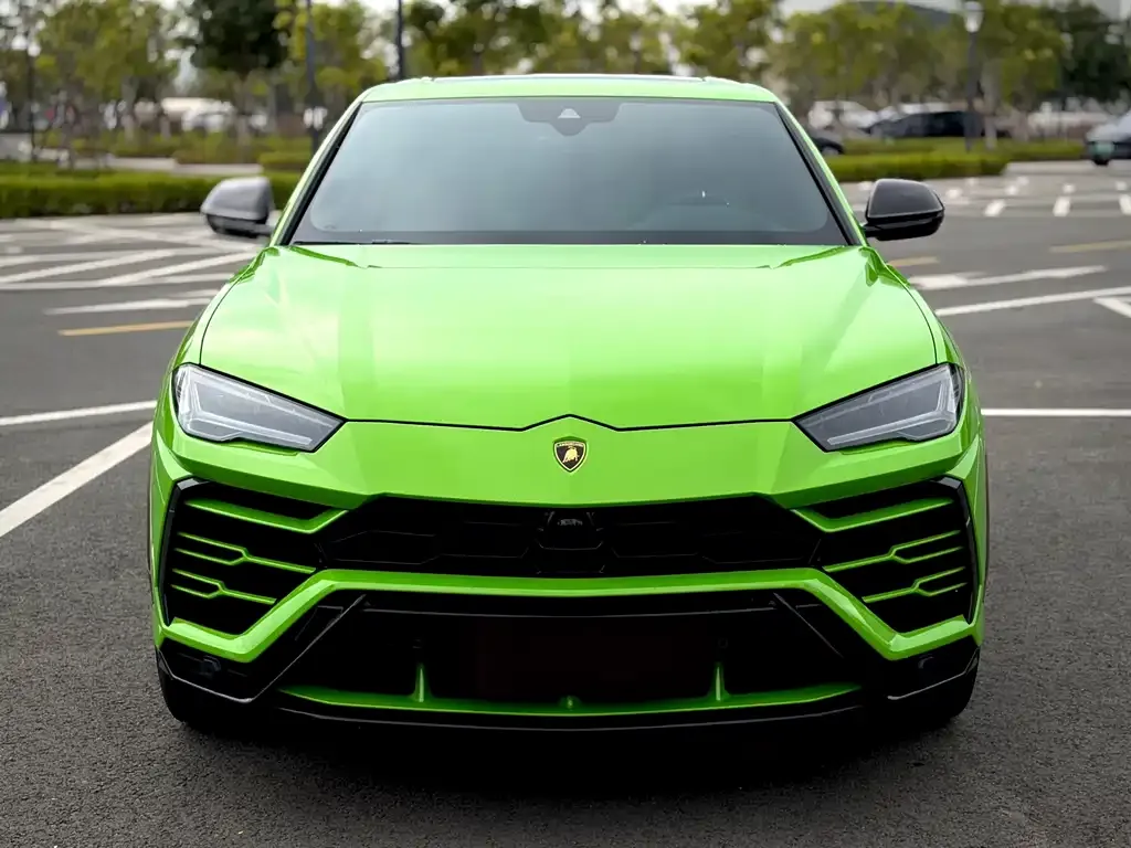 Lamborghini Urus 2023 из CN, фото 2