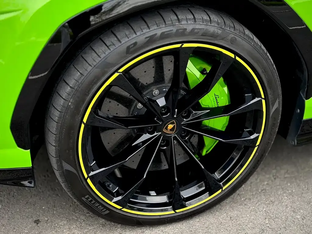 Lamborghini Urus 2023 из CN, фото 9