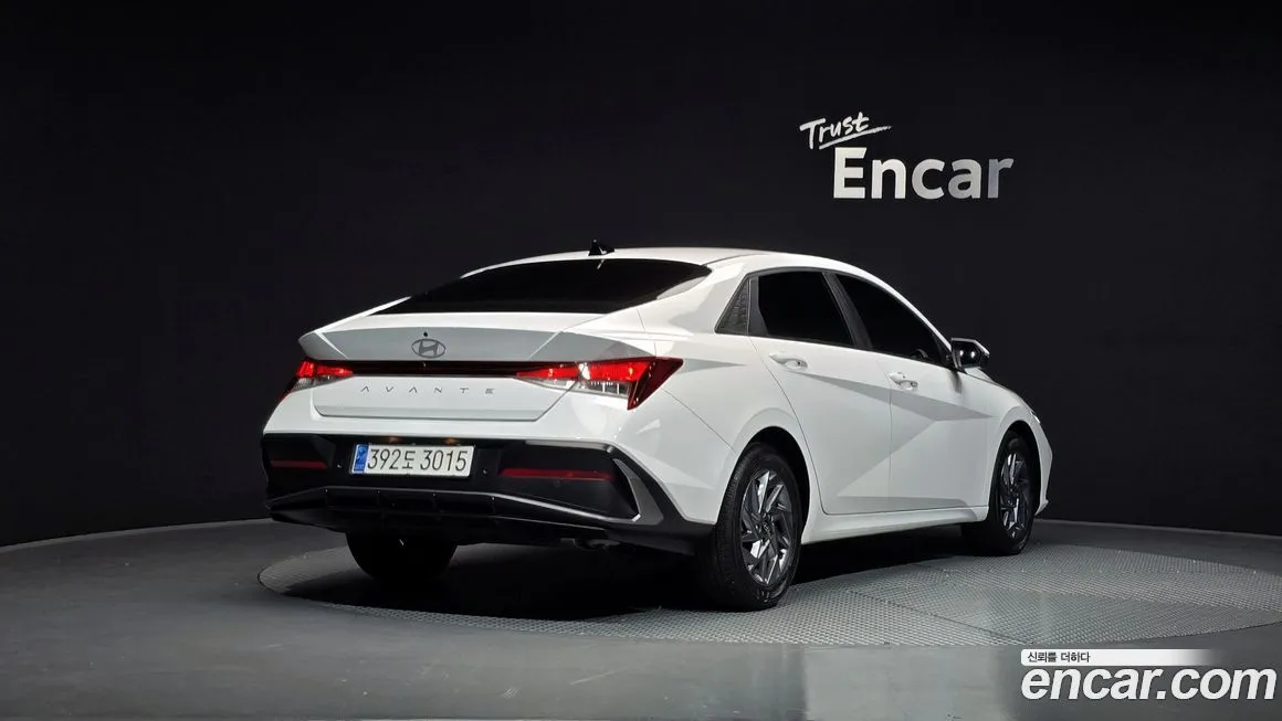 Hyundai AVANTE — фото 2