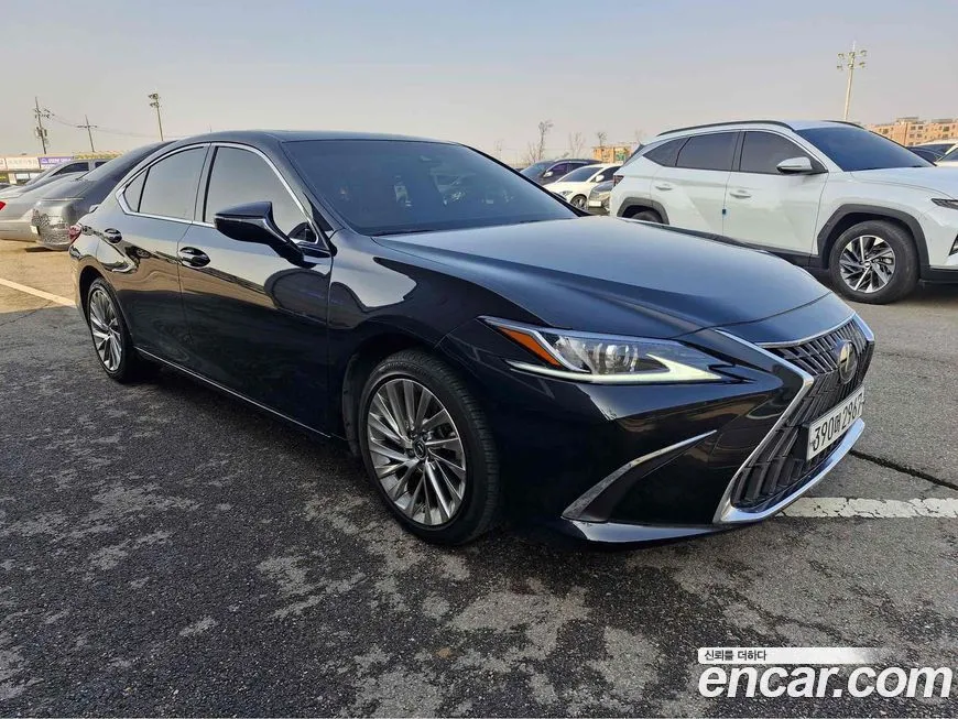 Lexus ES 2023 из KR, фото 3