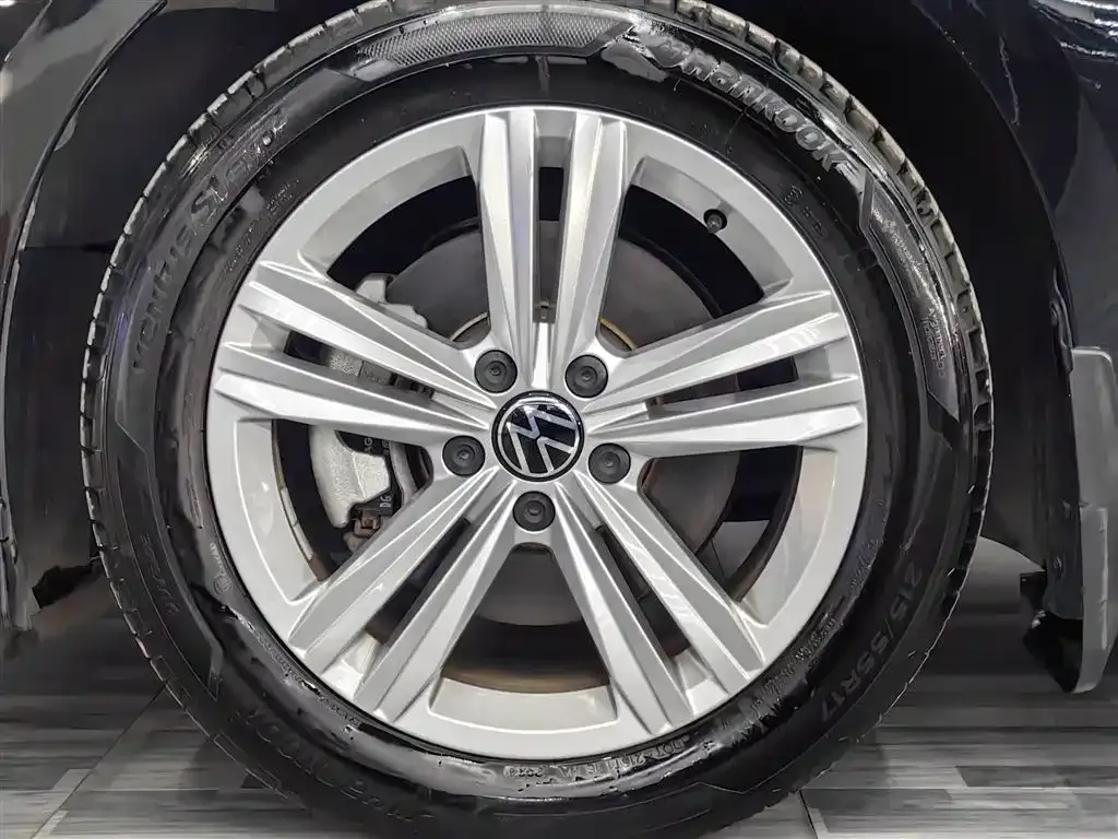 Volkswagen Magotan 2025 из CN, фото 6