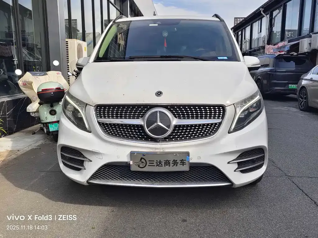 Mercedes-Benz V-Class 2021 из CN, фото 2