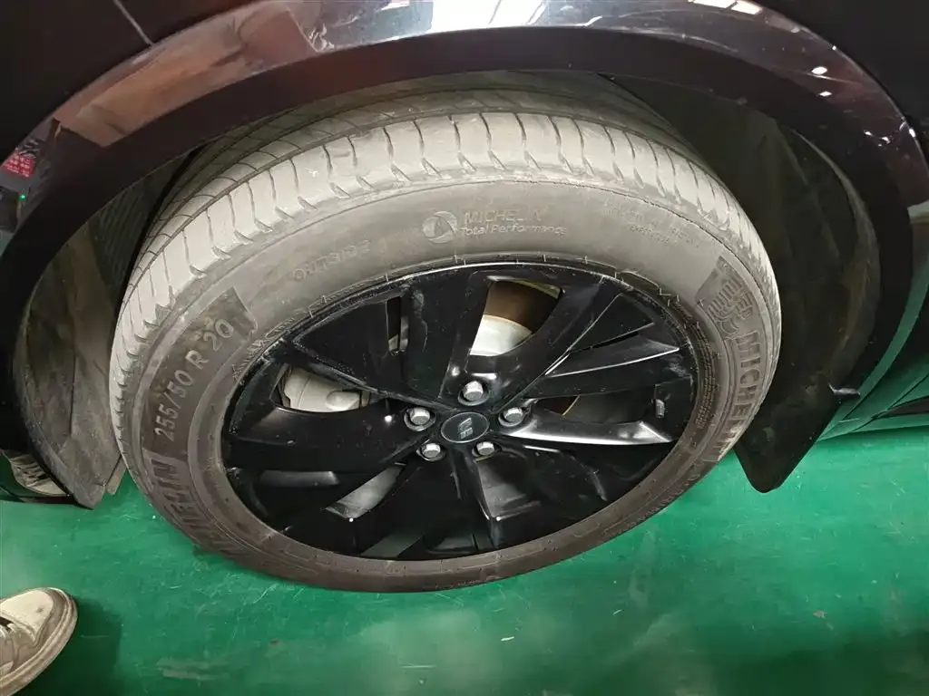 Li Auto L8 2023 из CN, фото 5