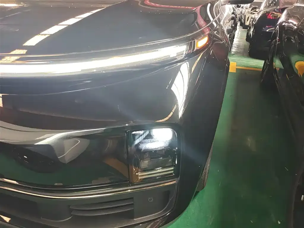 Li Auto L8 2023 из CN, фото 7