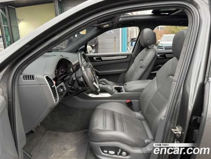 Porsche Cayenne 2021 из KR, фото 8