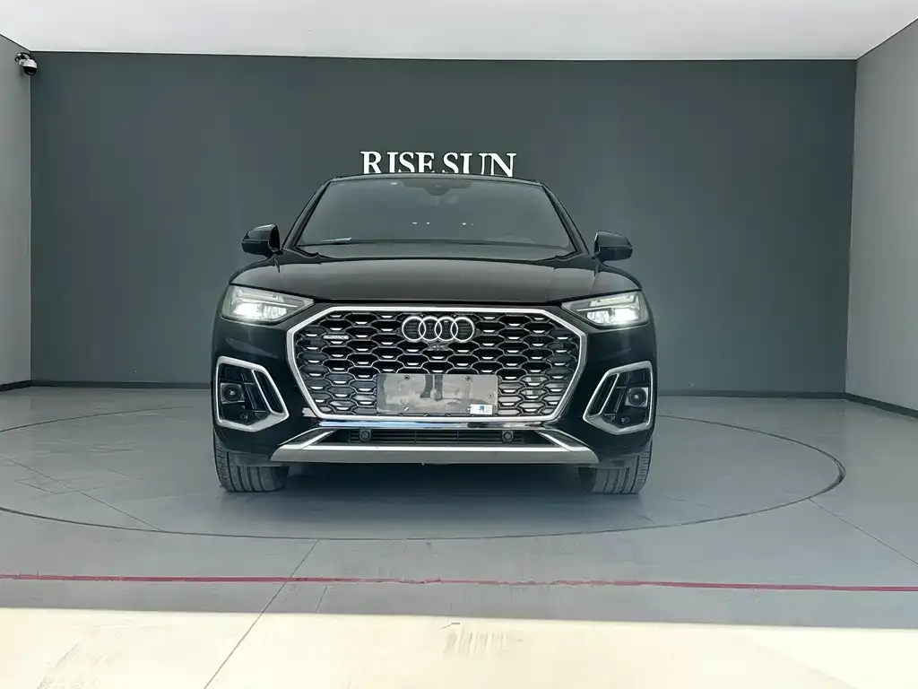 Audi Q5L Sportback 2022 из CN, фото 6