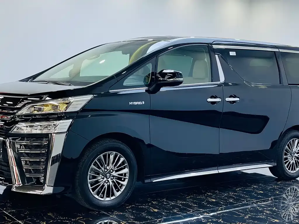 Toyota Vellfire 2023 из CN, фото 1